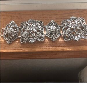 Cherub angel Lion vintage extraordinarily beautiful bracelet art deco look Sweet